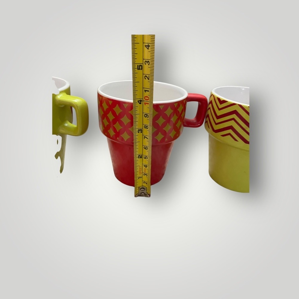 Living Solutions 3 Vintage Nesting Ceramic Mugs Red Green Argyle Coffee Cups MCM - Picture 6 of 7